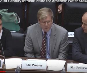 Jim Proctor témoigne devant un sous-comité du Congrès