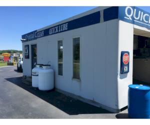 Produits Manchester Tank reconnus chez Quick Lube de Bedford, en Indiana