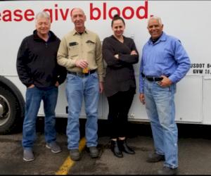 Sur la photo, de gauche à droite : Ray Hansen, John Critchlow, Emily Croft et David Vazquez