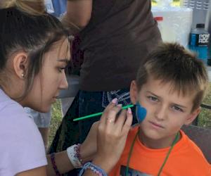 Tyler Coupling holds family picnic