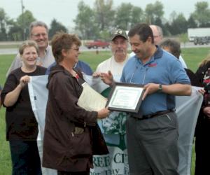 Tyler obtient un certificat de reconnaissance