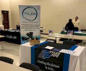 Tyler Pipe participe au salon de l’emploi « Red, white and you »